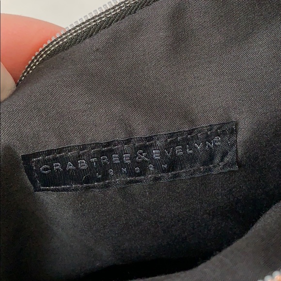 NWOT clutch by Crabtree & Evelyn - Picture 5 of 5